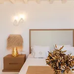 Macaro With Direct Access