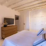 Macaro With Direct Access *