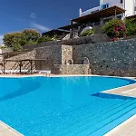 Villa Macaro With Direct Access