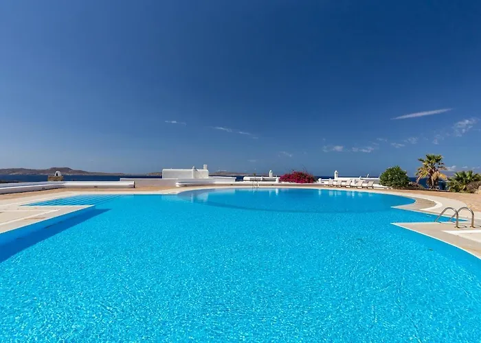 Villa Macaro With Direct Access